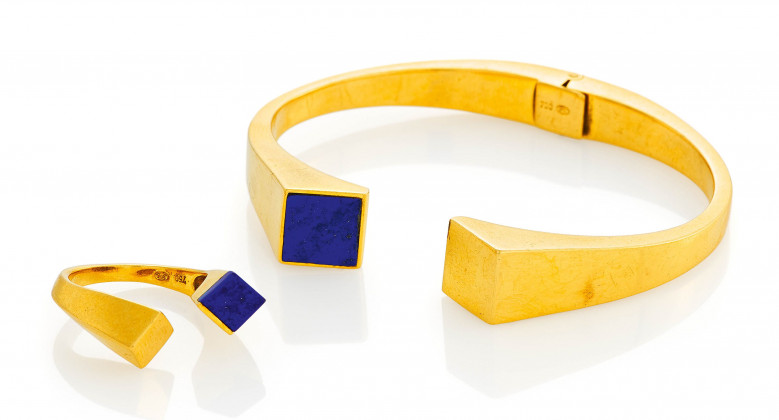 Set: Gold-Bangle and Ring