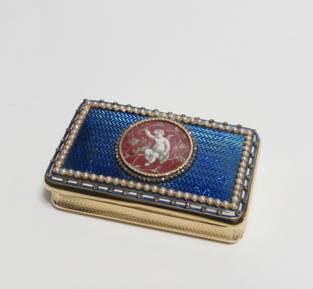 GOLD, ENAMEL AND SPLIT-PEARL-AND-DIAMOND-SET SNUFF-BOX WITH AMOR