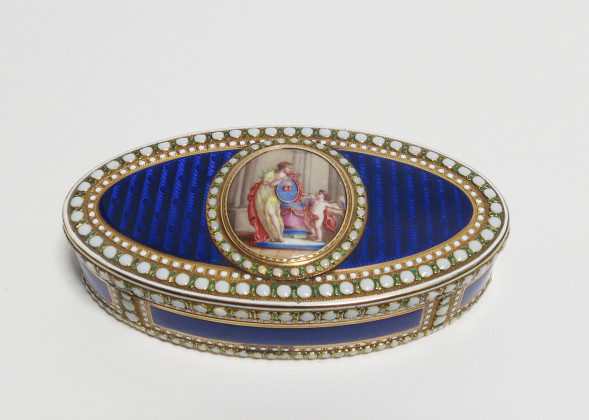 Oval gold and enamel snuff-box with Venus and Cupid