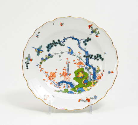 Porcelain plate with 