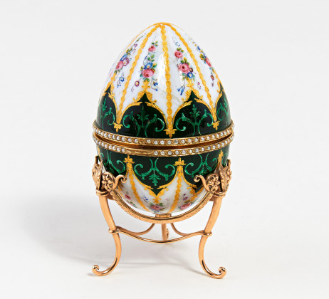 Decorative gold egg with enamel and split-pearl-set decor
