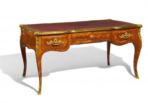 Bureau plat Louis XV made of rosewood and mahogany