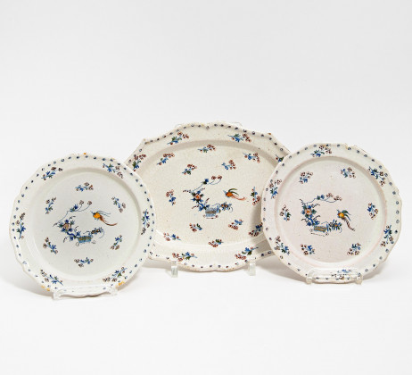 CERAMIC PAIR OF PLATES AND OVAL PLATTER 'LA HAIE FLEURIE'