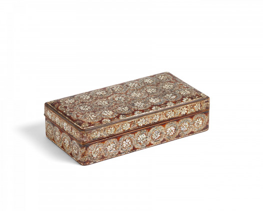 Lidded box with flower tendrils