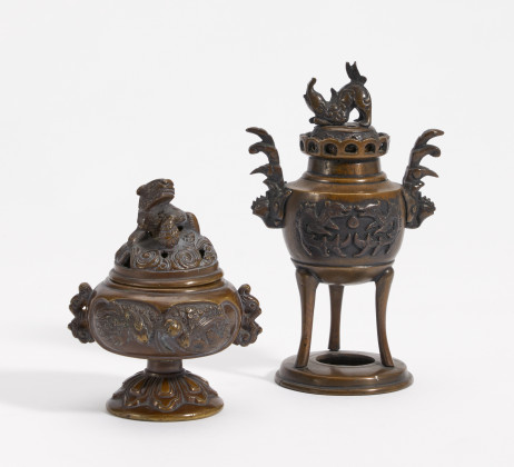 Two small censer with lion