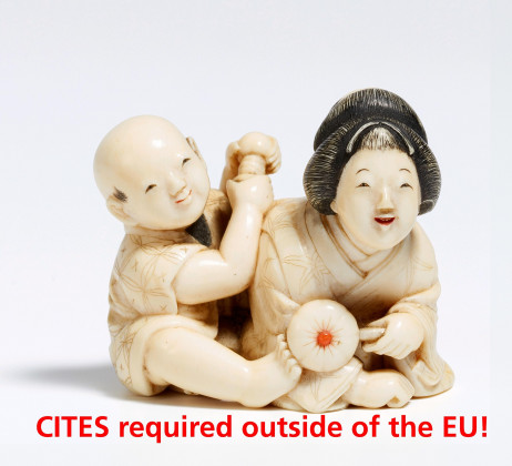 Netsuke einer Mutter mit Sohn