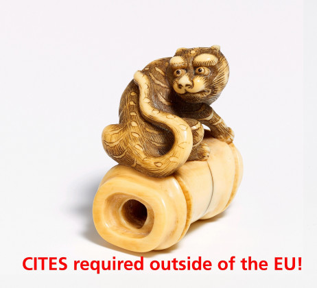 Netsuke eines Tiger auf Bambus