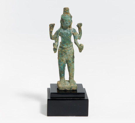 Small figure of the fourarmed Vishnu