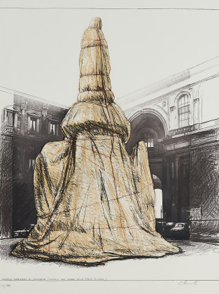 Wrapped monument to Leonardo