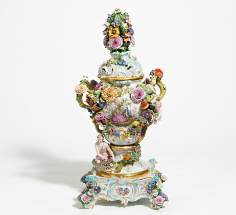 Monumentale Potpourri-Vase "Flora und Amor"