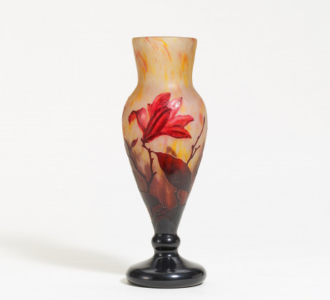 Glass vase with magnolia decor