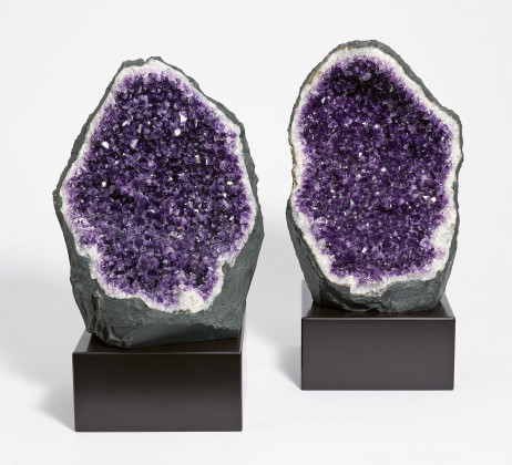 Zwei große Amethyst Geoden