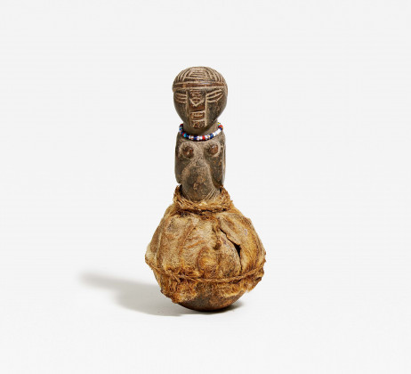 Weibliche Schutzfigur