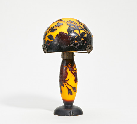 Lampe mit Rosendekor