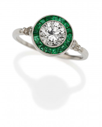 Emerald-Diamond-Ring