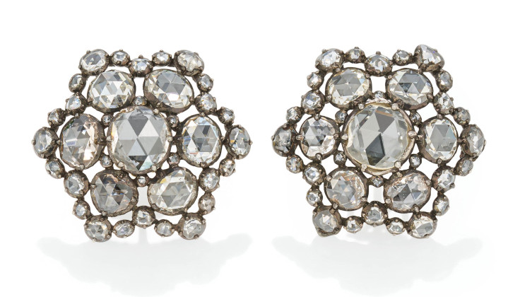 Diamond-Ear Studs