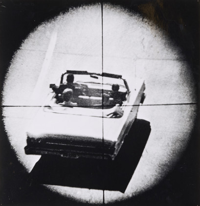 Warren Commission Photo evidence. Test from Book Depository Building in Dallas (JFK in sight of telescope, test)