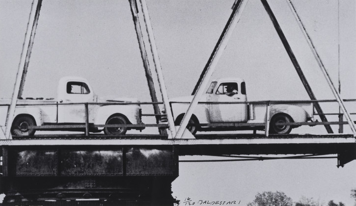 Two Trucks / two Decisions (on Bridge)