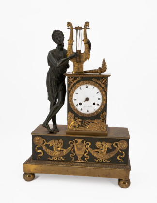 Pendulum clock with Apollo