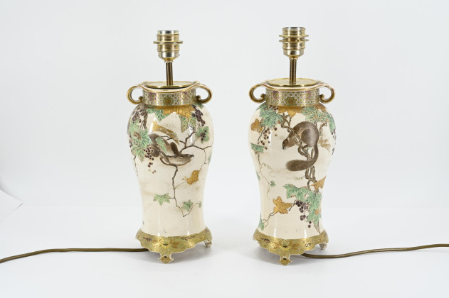 Paar Satsuma Vasen mit Siebenschläfer