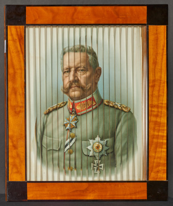 Porträts des deutschen Kaisers Wilhelm II., des österreichischen Kaisers Franz Josef I. und deutschen Generals Paul von Hindenburg