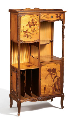 Art Nouveau étagère