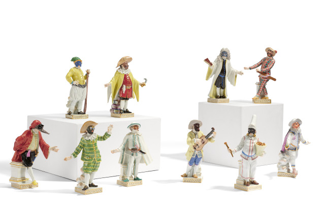 TEN LARGE PORCELAIN FIGURINES OF THE 'COMMEDIA DELL'ARTE'