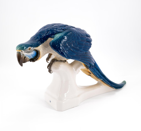 LARGE PORCELAIN MACAW PERCHING ON BASE