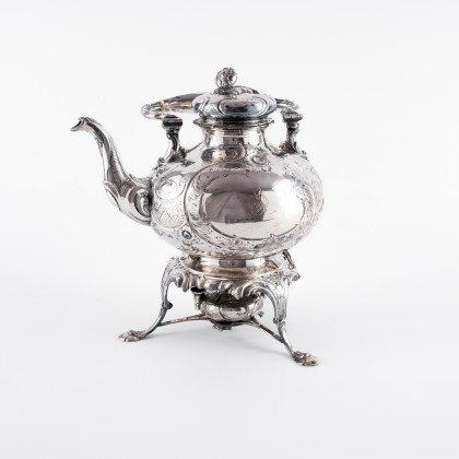 LARGE SILVER KETTLE ON RECHAUD