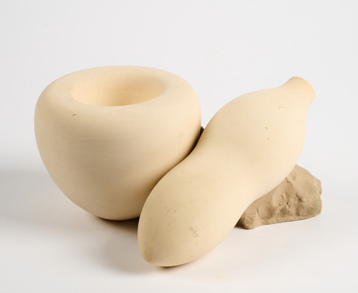 Les objets d'artistes: A Vase
