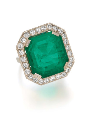 Emerald-Diamond-Ring