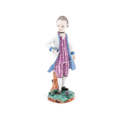 PORCELAIN FIGURE OF A GENTLEMAN