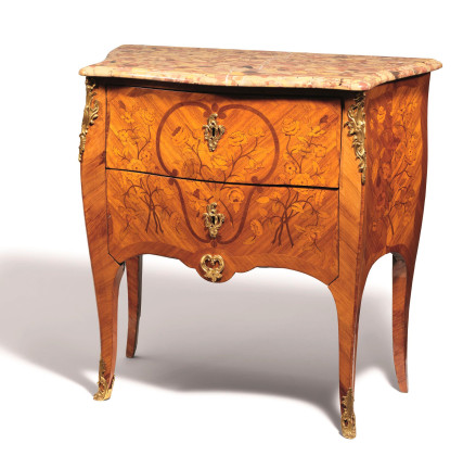 Small chest of drawers with floral inlays Louis XV