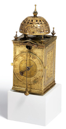 BRASS TABERNACLE CLOCK WITH FRONT ZAPPLER