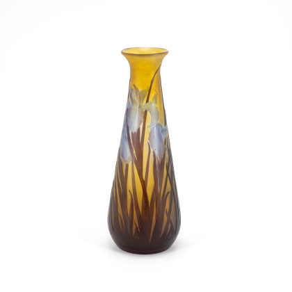 CLUB-SHAPED VASE WITH IRIS DECOR