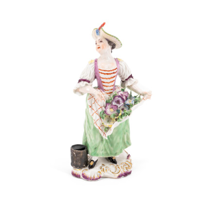 Dame mit Strohhut und Blumenschürze