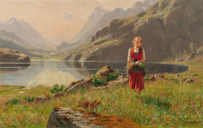 Mädchen am norwegischen Fjord