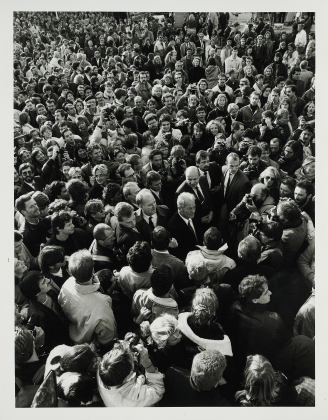 Willy Brandt an der Mauer, Berlin 10. Nov. 1989