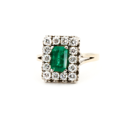 Emerald-Diamond-Ring