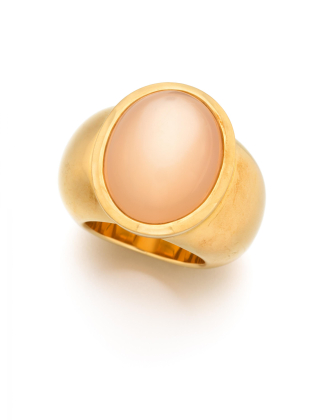 MOONSTONE-RING