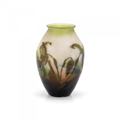 SMALL GLASS VASE WITH ORCHID DECOR