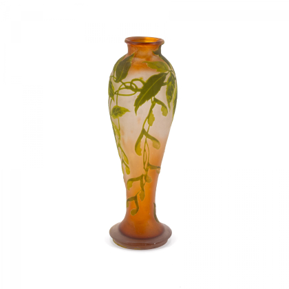 LARGE GLASS CLUB VASE WITH MAPLE BRANCHES