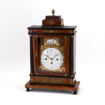 RARE WOODEN AUTOMATIC CLOCK