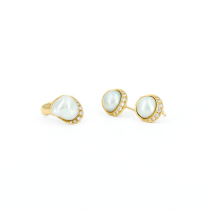 PEARL-DIAMOND-SET: RING AND EAR STUDS