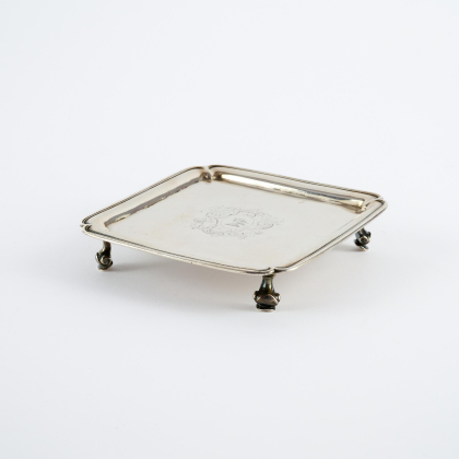 SMALL SQUARE SILVER GEORGE I SALVER