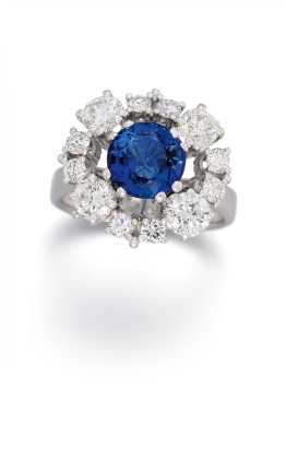 Klassischer Saphir-Diamant-Ring
