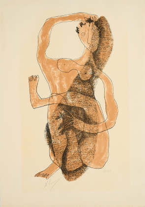 Femme assise à la Jambe levé