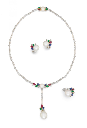 South Sea Pearl-Gemstone-Set: Necklace, Ring and Ear Jewellery
