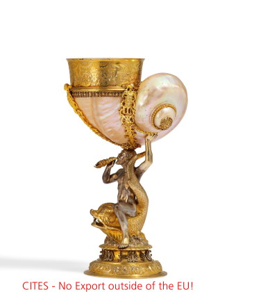 Großer Nautiluspokal mit Triton