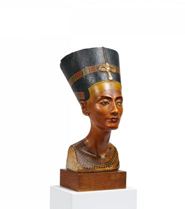 EARLY ANTIQUE PLASTER COPY OF THE BUST OF NEFERTITI